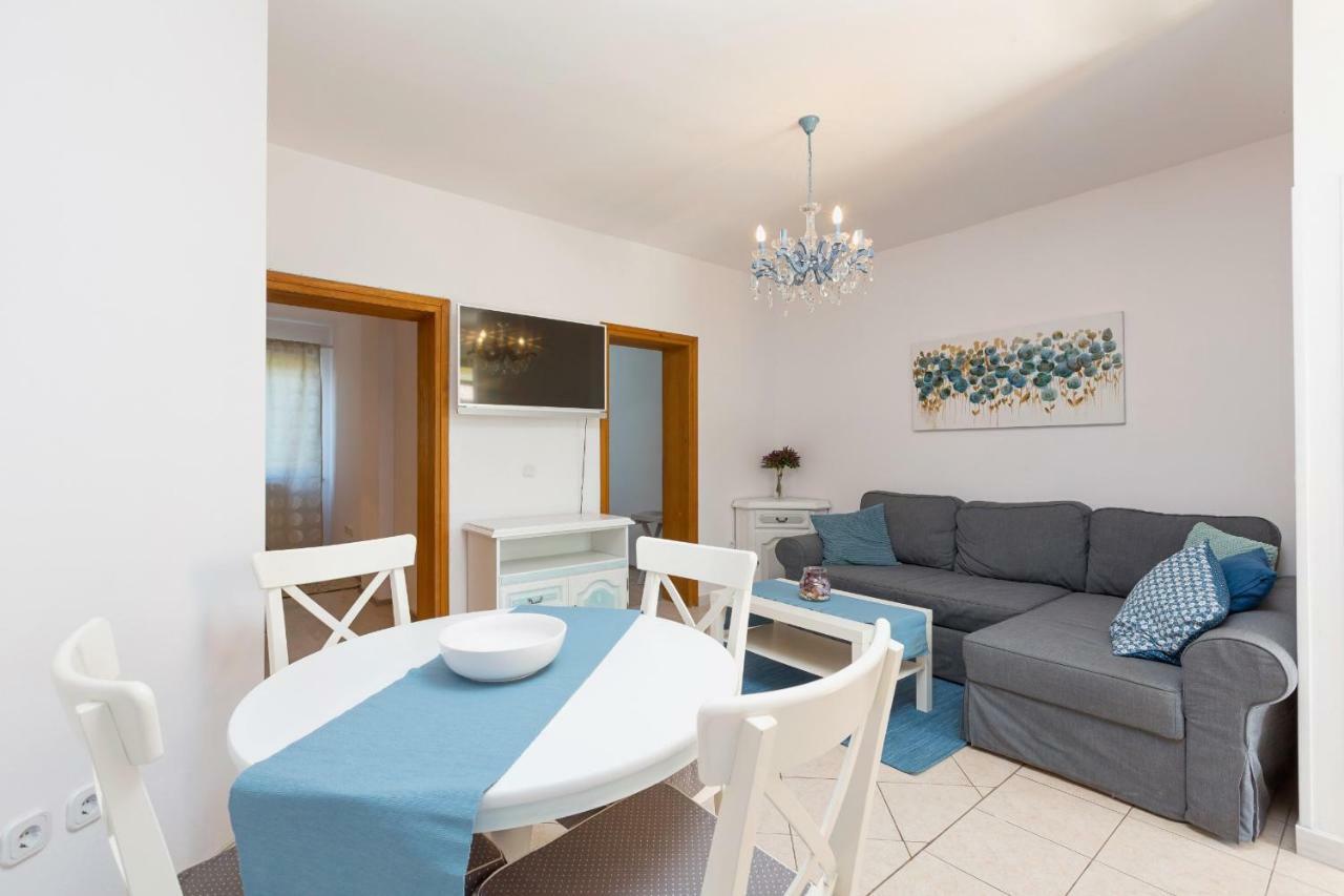 Blue Place W. Terrace Apartment Porec Bagian luar foto