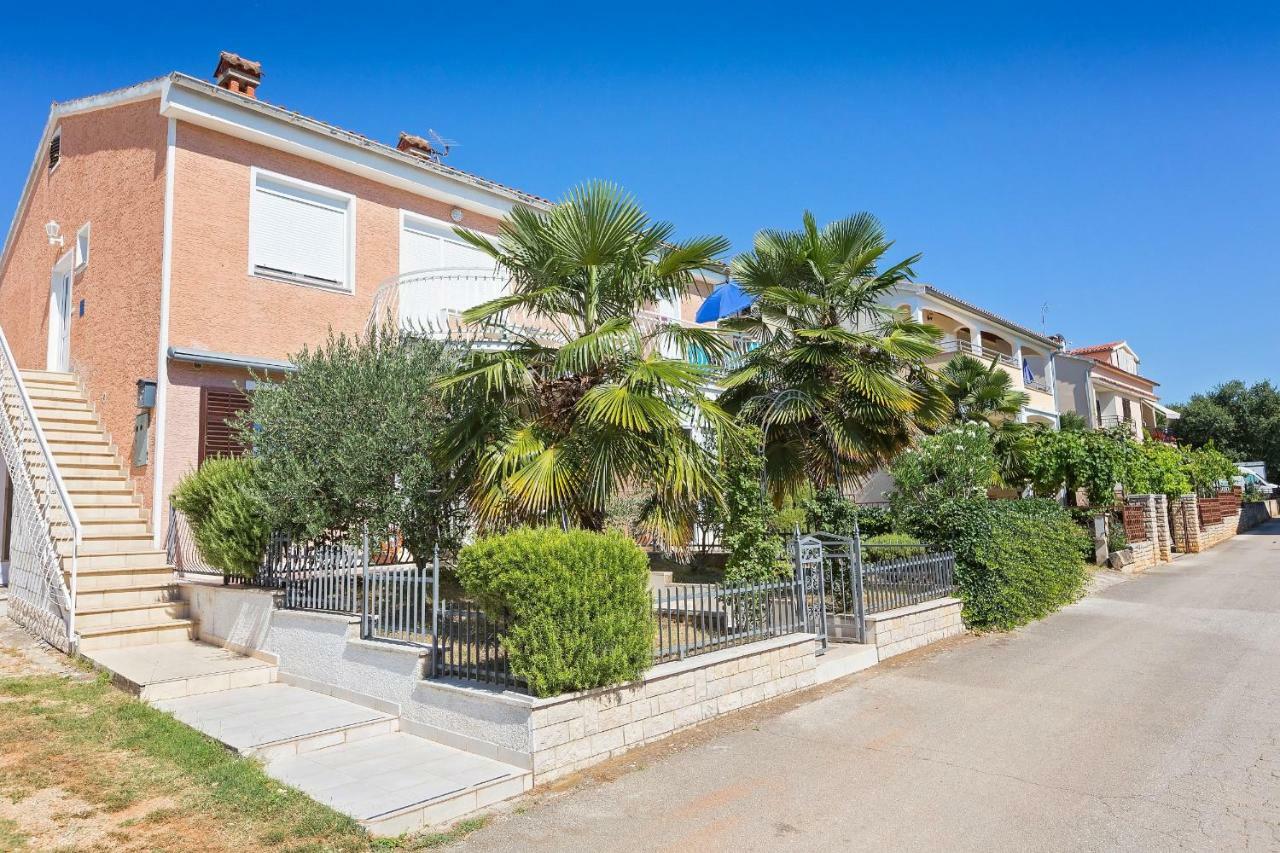 Blue Place W. Terrace Apartment Porec Bagian luar foto