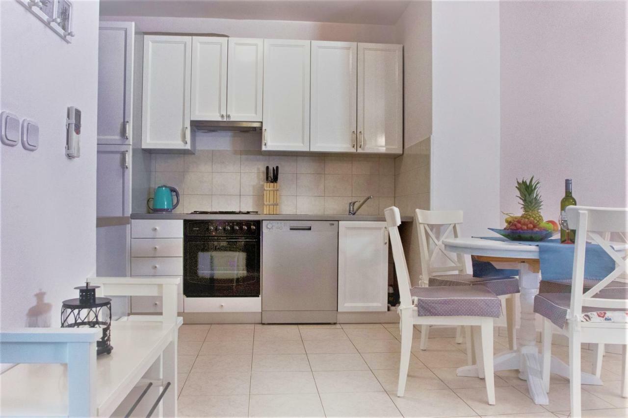 Blue Place W. Terrace Apartment Porec Bagian luar foto